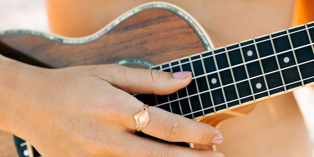 ukelele paradise shells ring