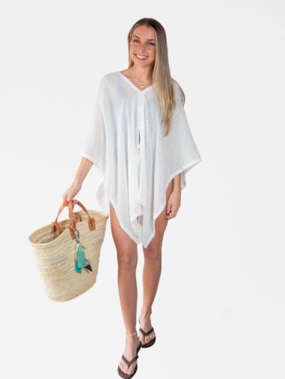French Market Basket Bag in Natural w/model
