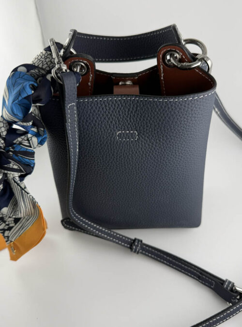Amanda Bag navy color